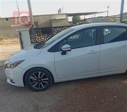 نيسان فيرسا